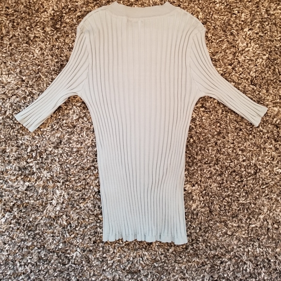 NEW Blue mid sleeves top - Picture 3 of 3